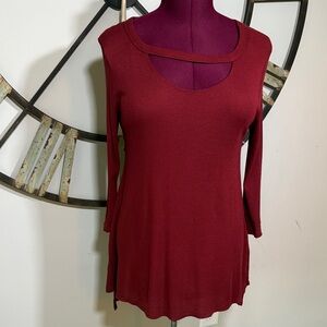 Honeyme Burgundy Top NWTS